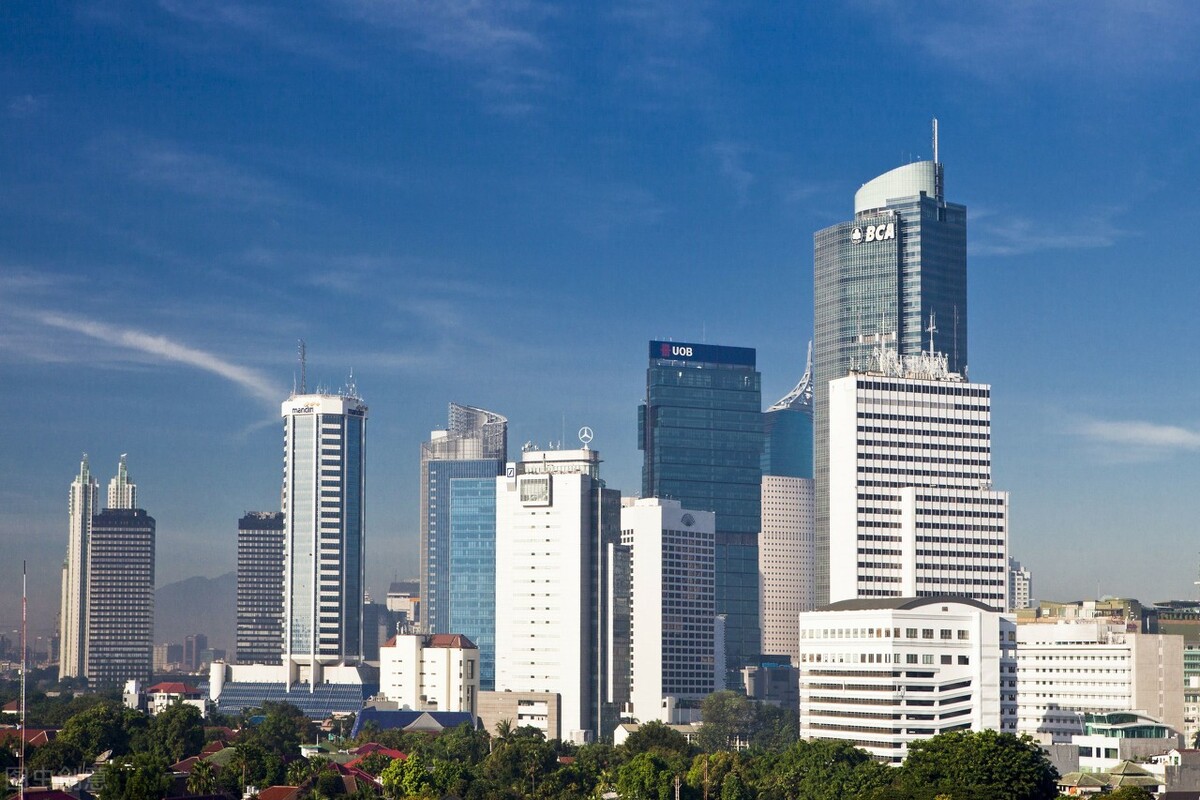 东南亚国家贫富排名,东盟十国各国人口和gdp