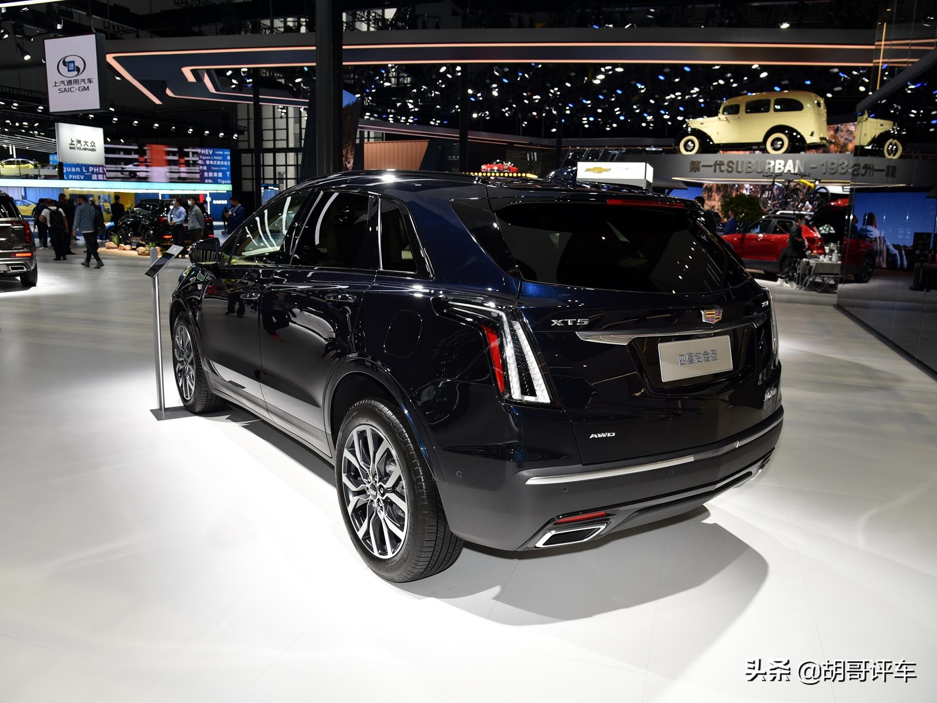 新款凯迪拉克xt5实车图曝光,奥迪q5l凯迪拉克xt5谁更值得买