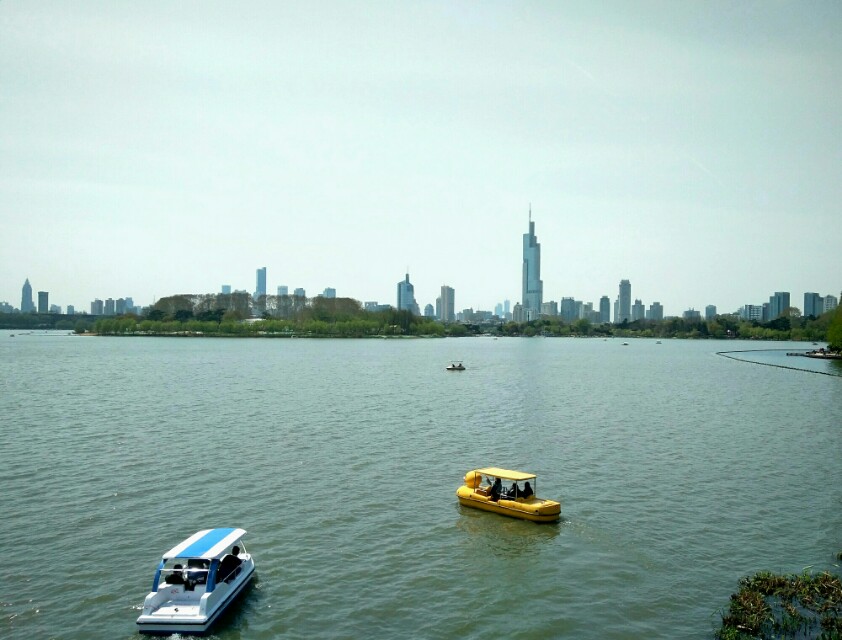 从《金陵*梦春**》到《金陵新梦》