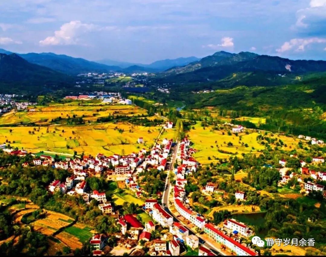 周光辉/情长更比水流长