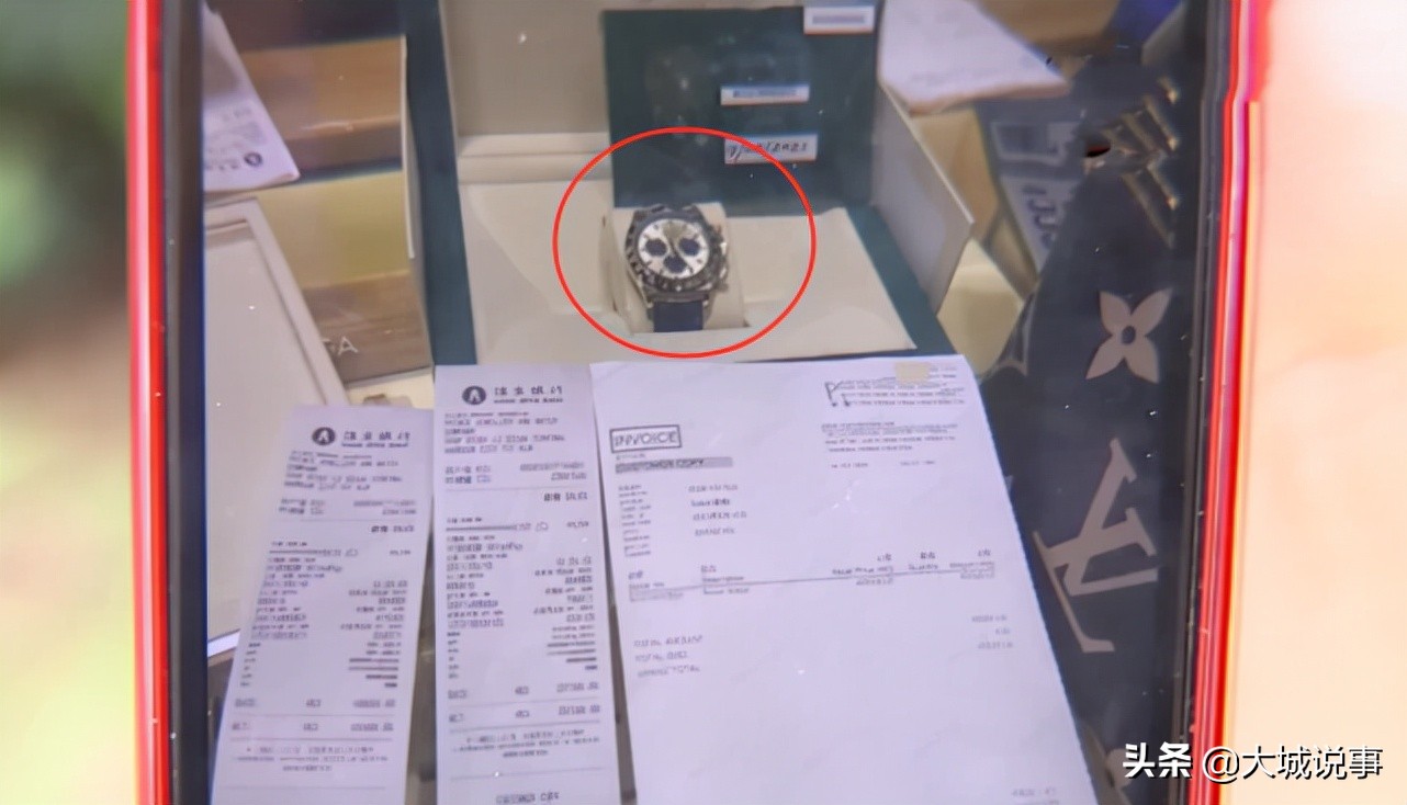女子顺丰寄4万手表被调包,女子寄3.6万手表顺丰