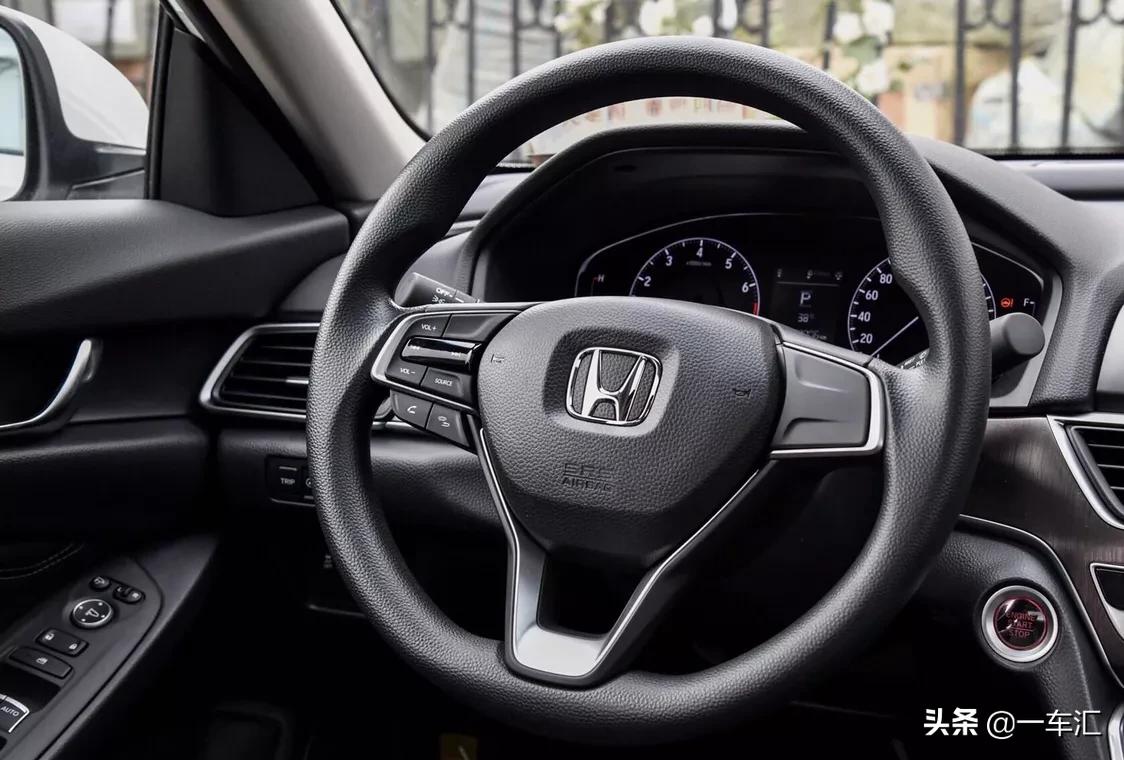 新雅阁2022低配,本田新雅阁底盘低吗