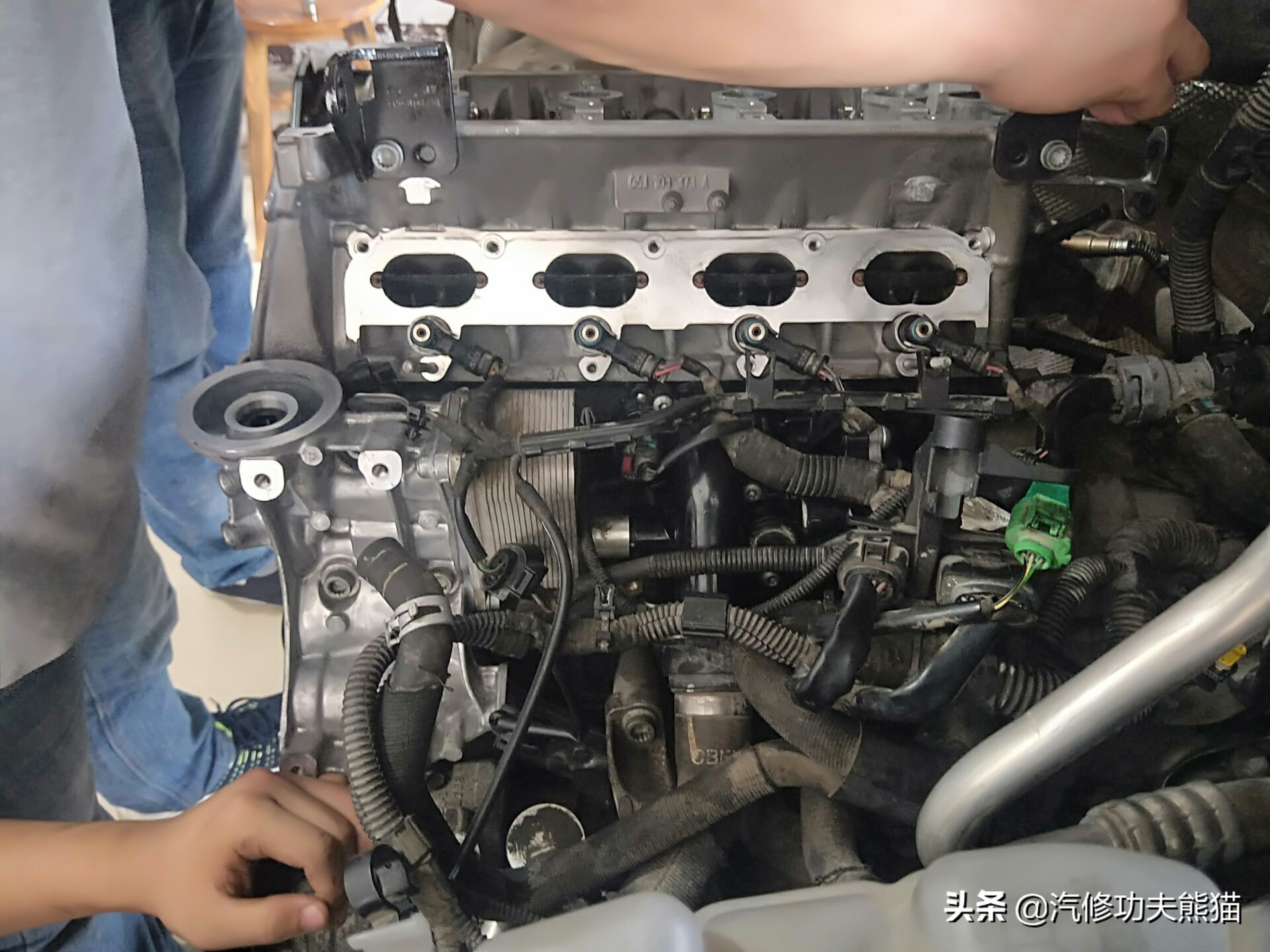 07年奥迪a6轻微烧机油怎么解决,奥迪2007款a6烧机油的原因