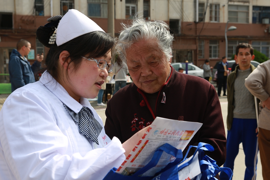 时令养生进社区健康宣教暖民心