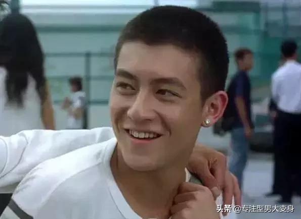 男生帅气发型痞帅,男生发型很酷很拽