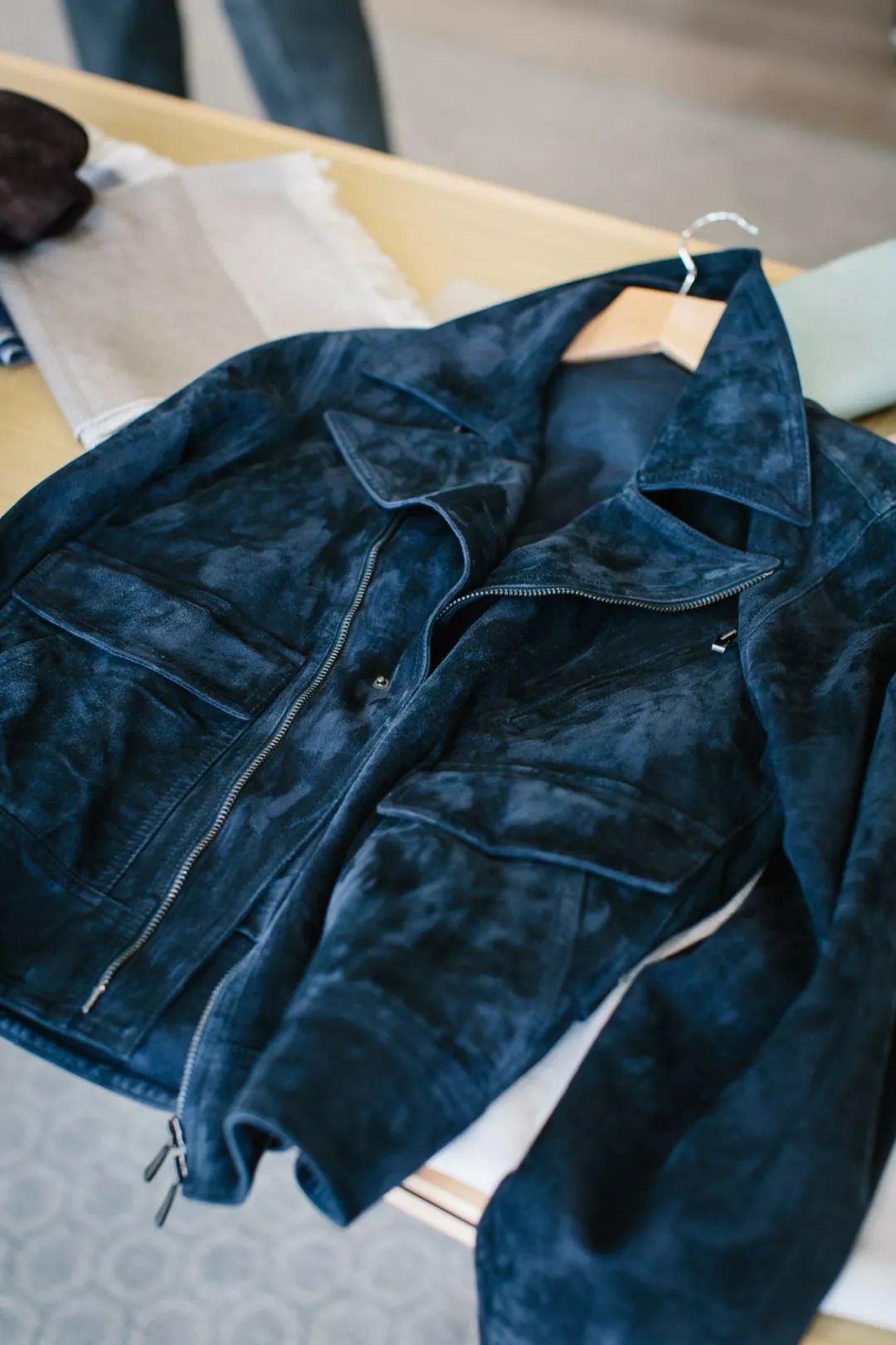 冬季鞋子款式怎么选,适合秋冬配色的鞋子