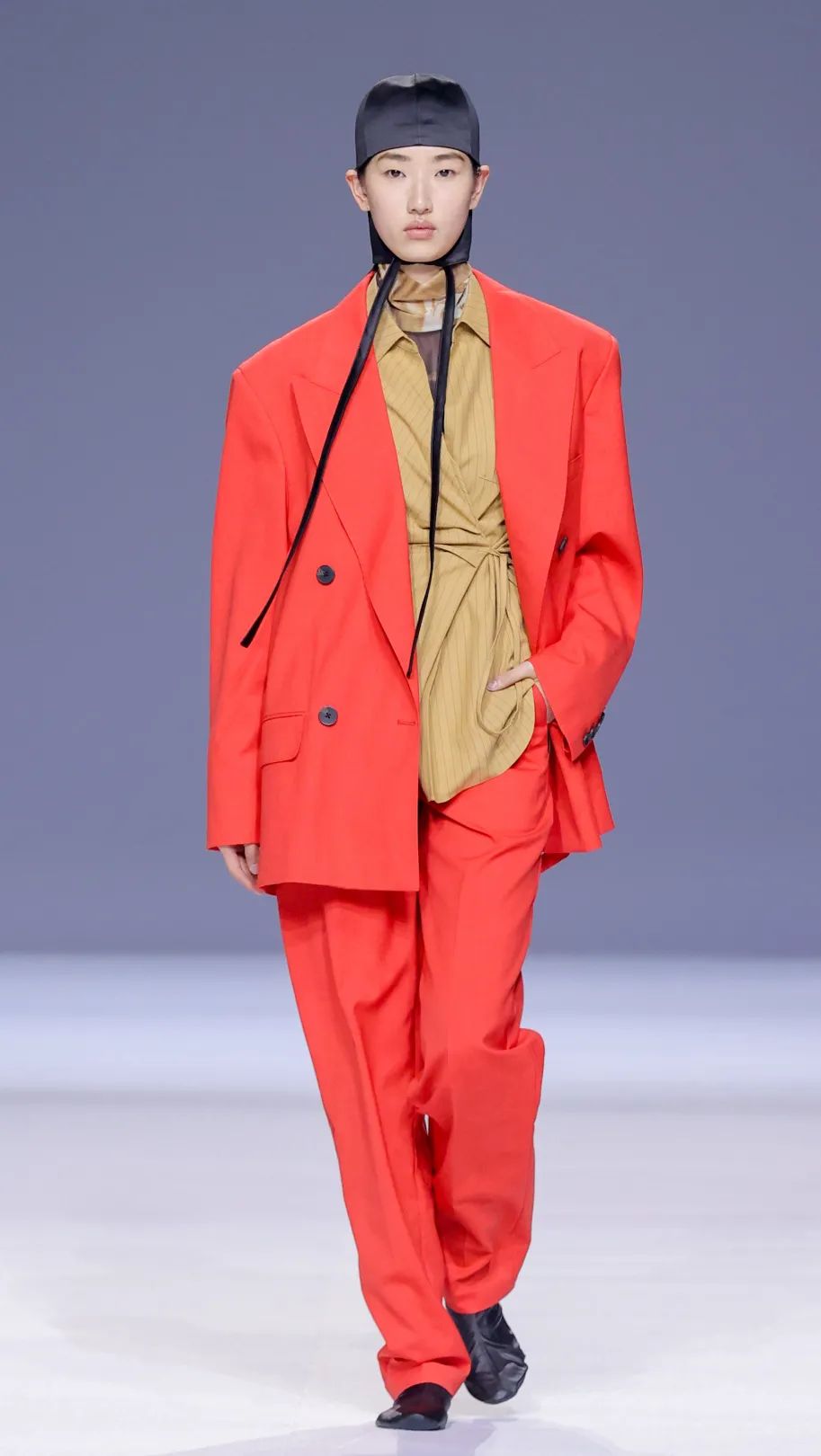 2021秋冬女装款式流行趋势,2018秋冬趋势报告巴黎时装周