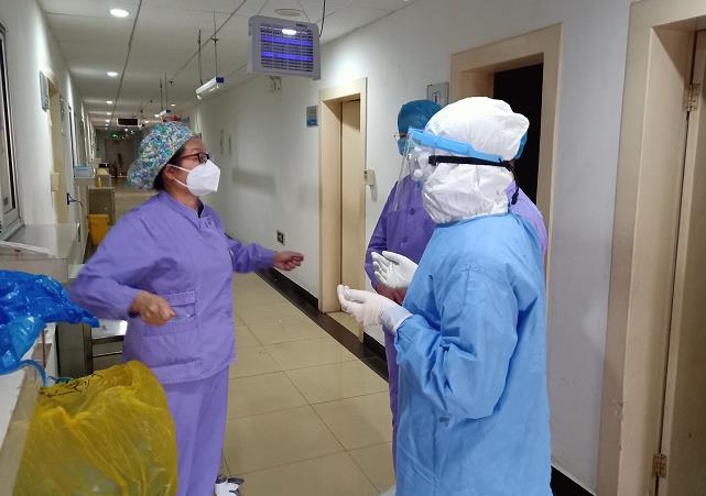 我在隔离病房里的一线日记,我在一线防疫工作