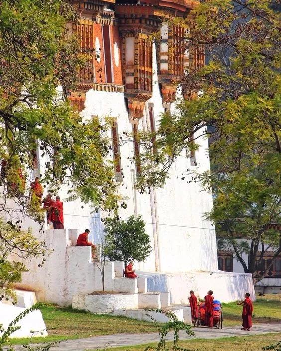 中国最没被认全的邻居,我国未被识别的民族有多少