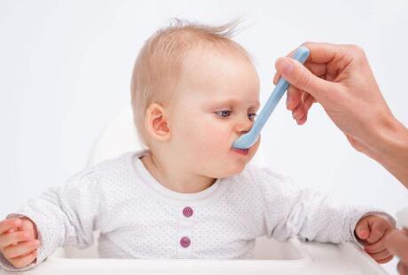 新生儿湿疹如何处理？婴儿宝宝如何预防湿疹？