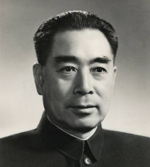 叶飞请示：是不是连美舰一起打？毛*东泽**回答：只打蒋舰，不打美舰