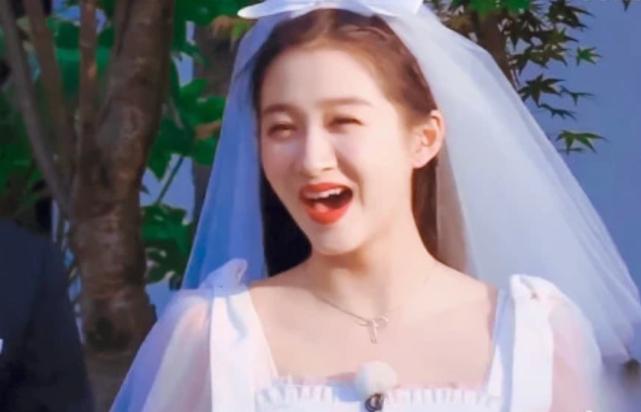 楣挎櫁鎹″埌鍏虫檽褰ょ殑涓滆タ,楣挎櫁鍏虫檽褰ゅ績鐩腑鐨勫コ涓昏