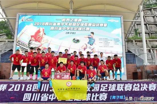 当“成都棠外”唱起了*歌国**，你就知道“成都棠外”又赢了！