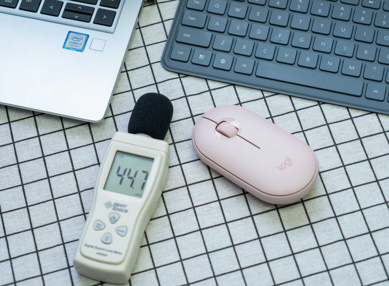 cherry鼠标和罗技鹅卵石,罗技鼠标m221与鹅卵石