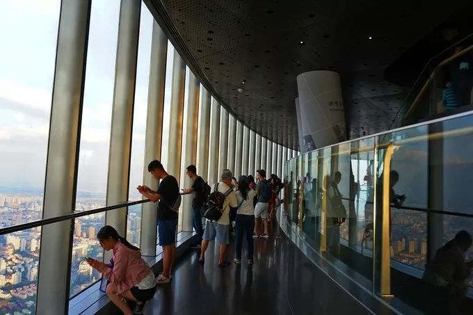 来魔都怎么能不来外滩看看,来魔都旅游