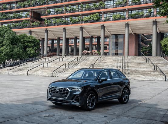 2022奥迪q345tfsiquattro,奥迪q3全时四驱与q5适时四驱