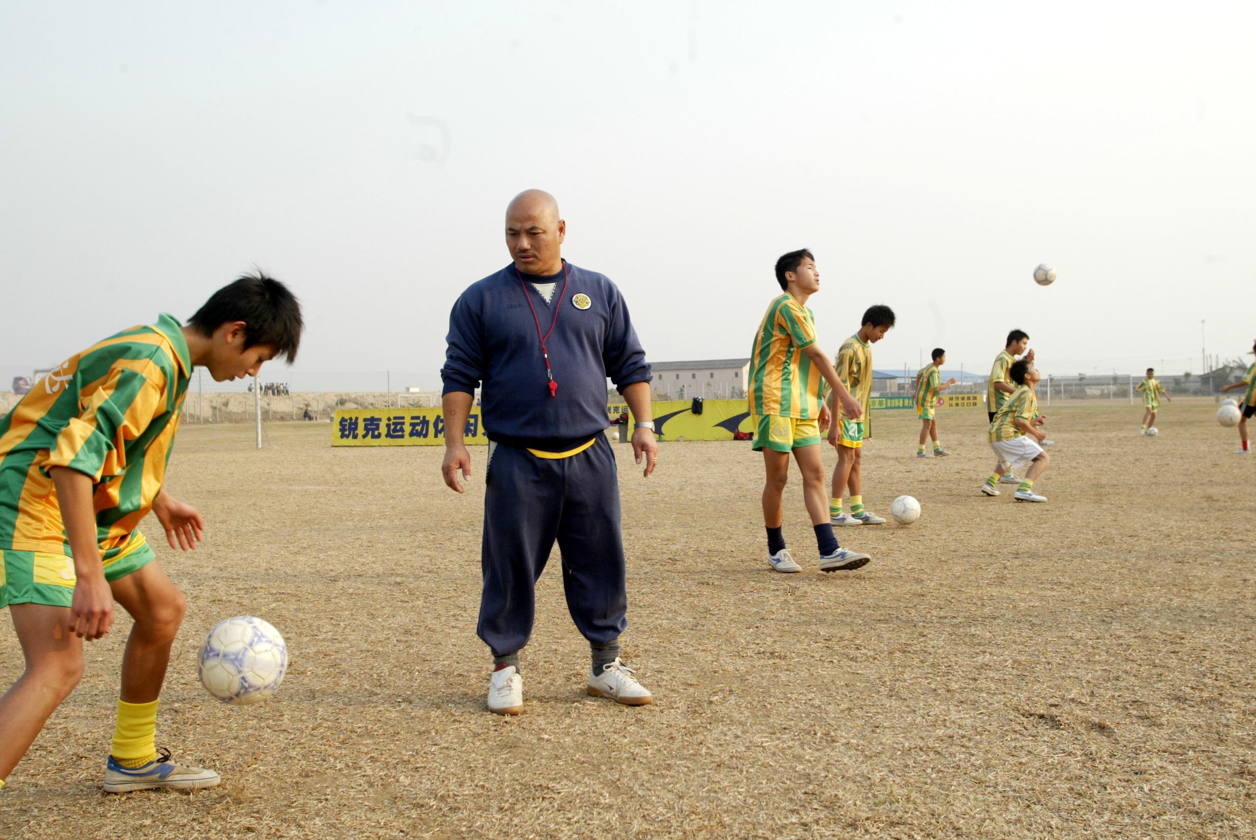 矮脚虎赵达裕绝杀阿根廷,缅怀中国足坛传奇矮脚虎赵达裕
