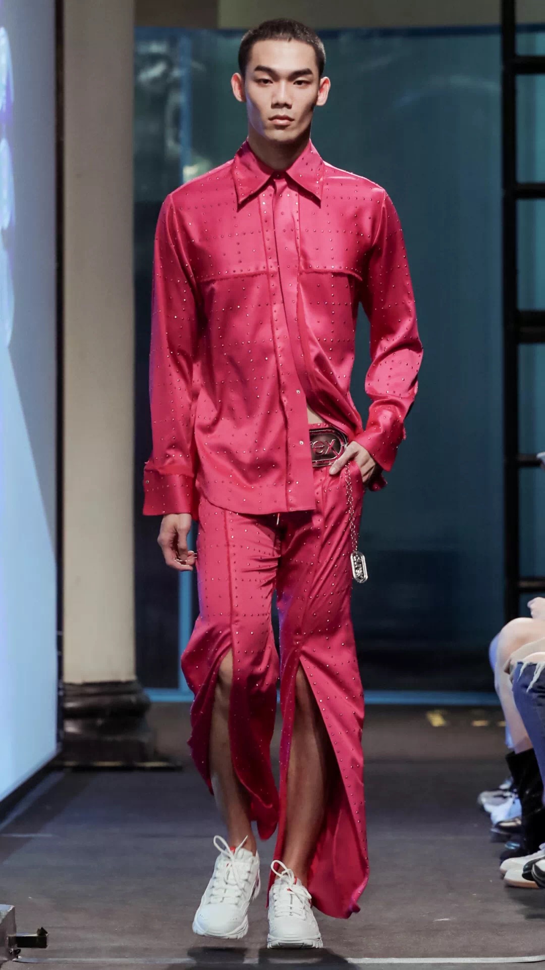 杜蕾斯居然开始卖衣服了？只是这衣服谁敢随便穿上街啊