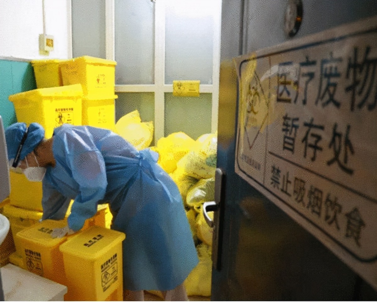 1992年山西工人捡到发光圆柱,1992年山西一工人捡到一根金属棒