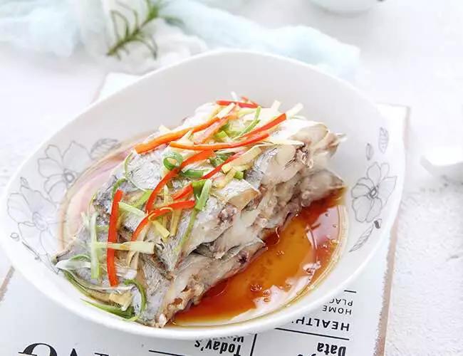 清蒸带鱼不腥的小窍门,家庭清蒸带鱼