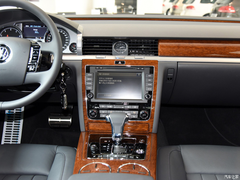 德累斯顿铜雕塑,德累斯顿的国宝级建筑