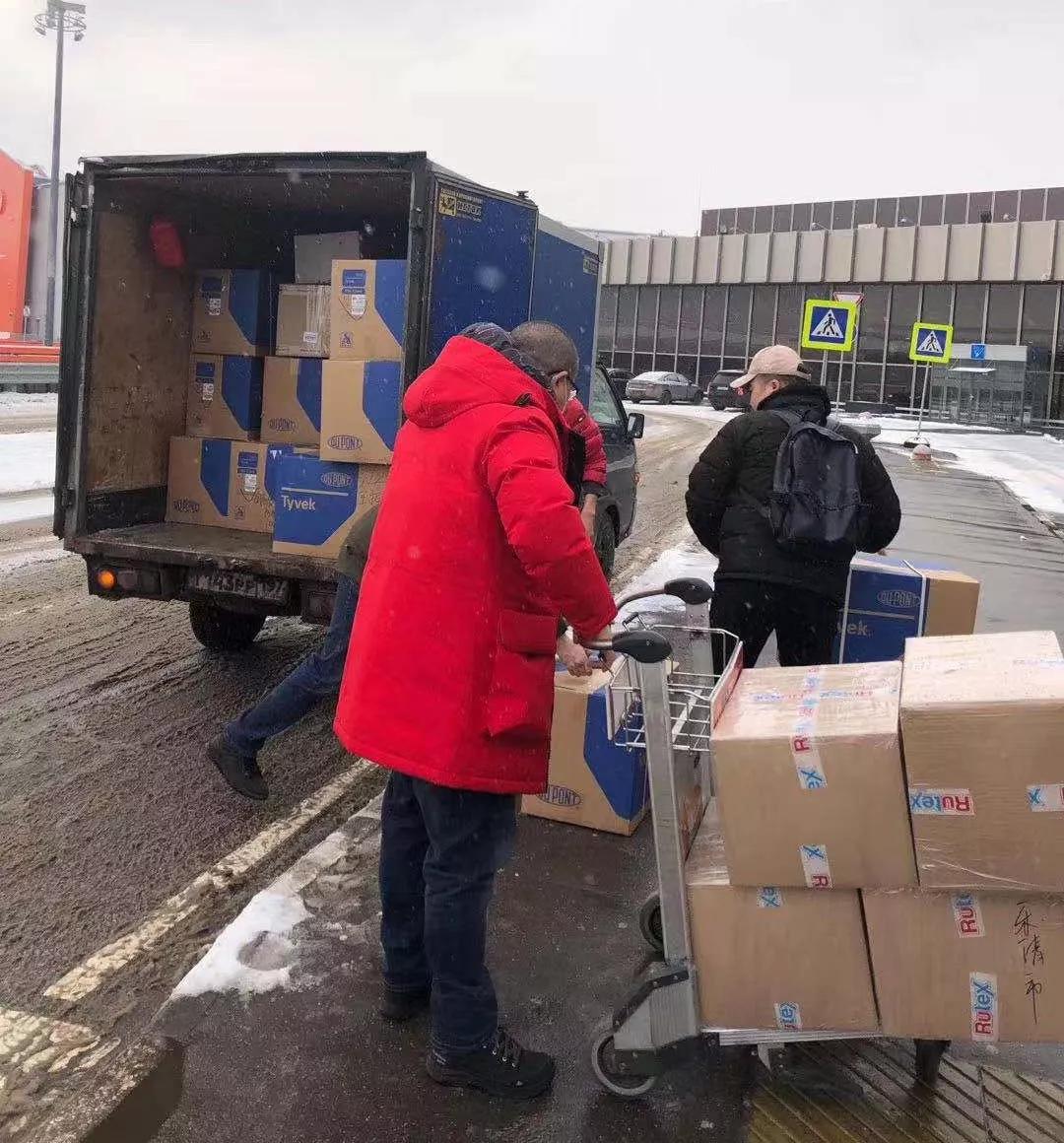 转运100吨抗疫物资,俄罗斯送60吨抗疫物资