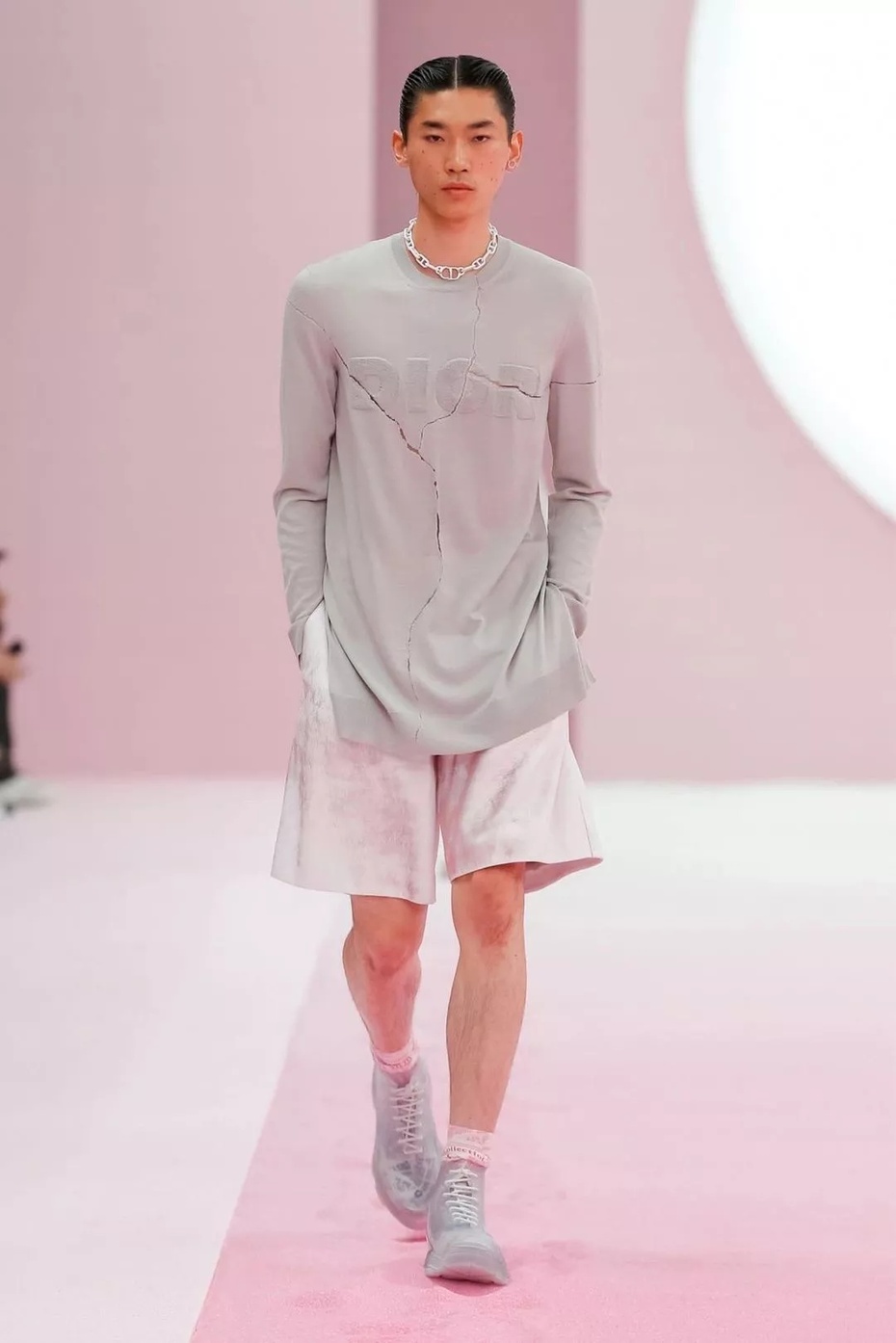 现在流行什么好看的男装,最好看的五款男装