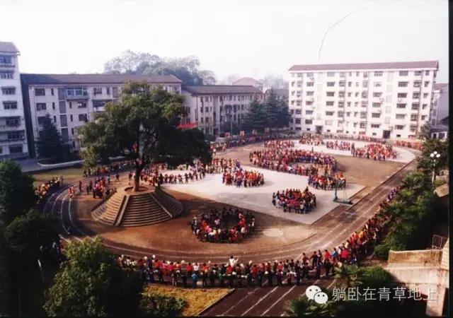 娄底二小学校课间操最新,彭灿老师课堂