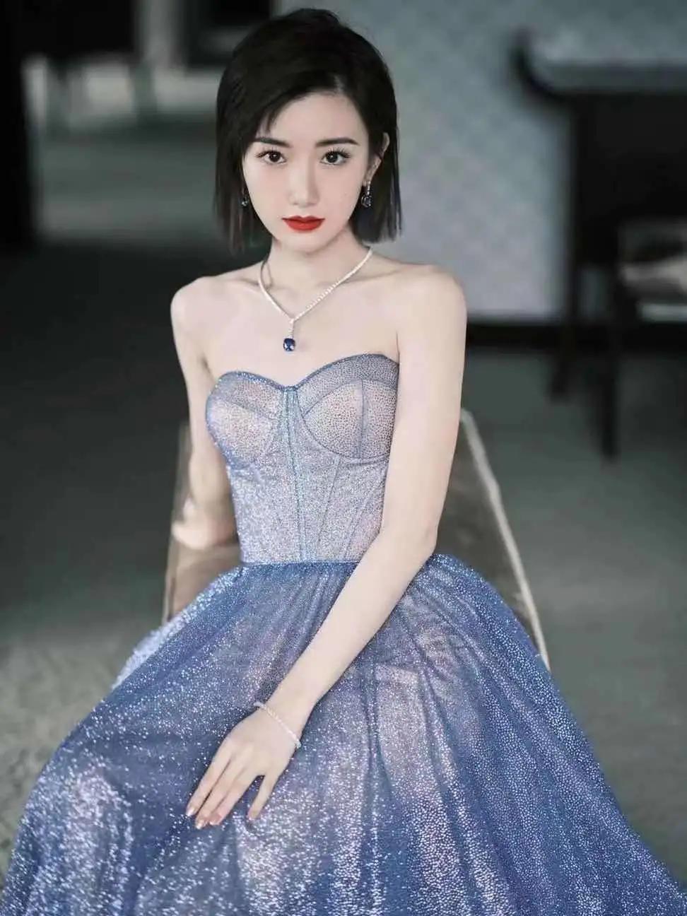 最新明星红毯珠宝,女明星红毯封神造型礼服