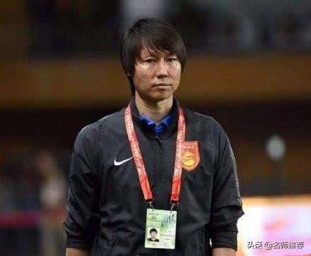 消失的U23打脸新政?李铁选入的“嫡系”球员?李铁台前幕后故事