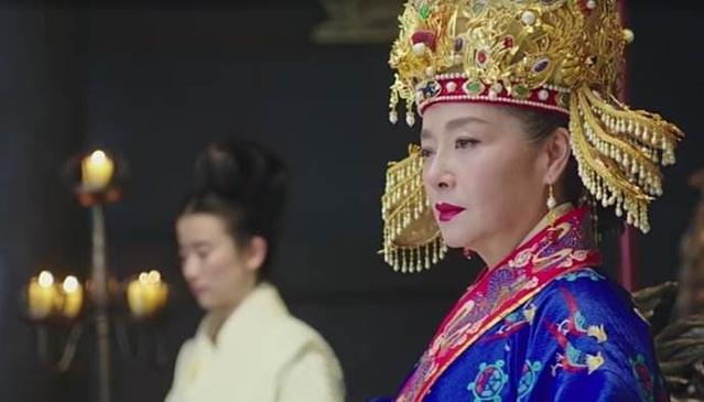 历史上的皇后凤冠,为什么皇后戴的是凤冠不是皇冠