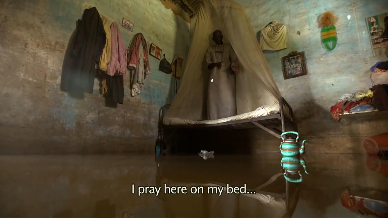 非洲小哥淘来法国二手车开出租，280公里只要47元，但要开12小时