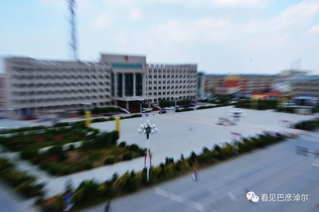 来认识一个不一样的我翻译,来认识不一样的滑雪