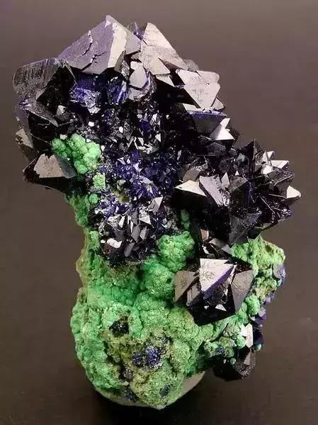 世界上令自己眸生情,见到后再也不爱别人的51个丽人