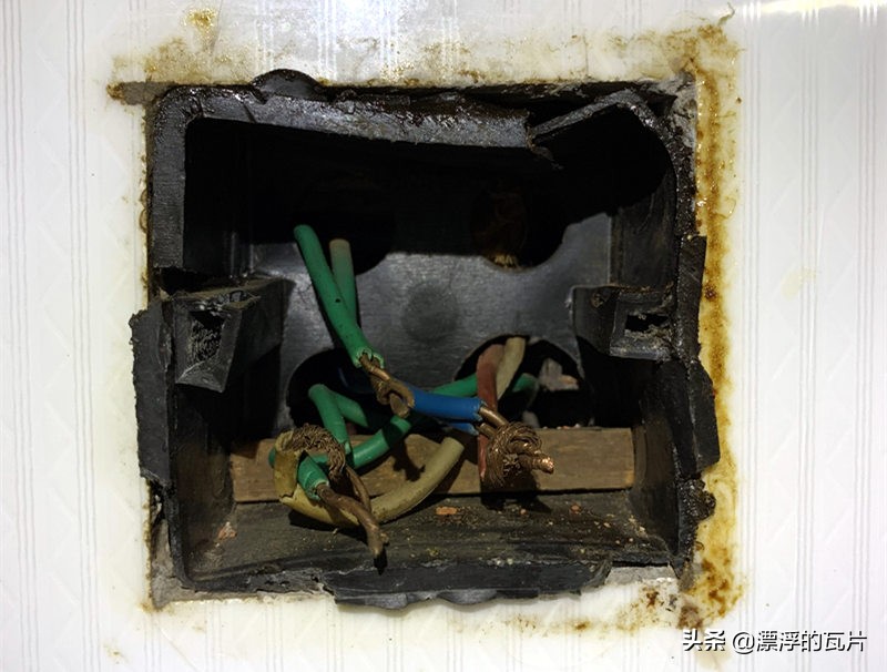 公牛g25开关插座怎么安装,公牛开关插座g12拆装