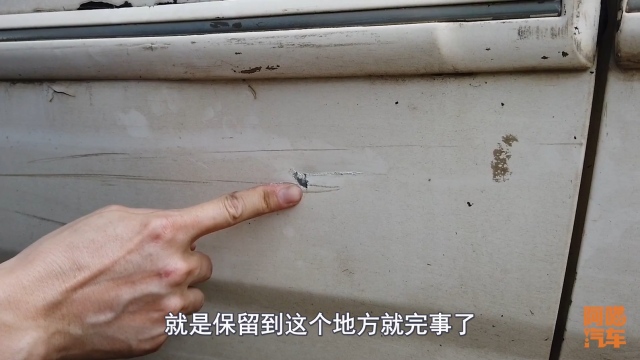 新手开车出库避免刮蹭,出库车辆刮蹭技巧图解