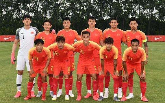 男足备战世预赛，李铁走访沈阳，国足三福地必选其一作为主场