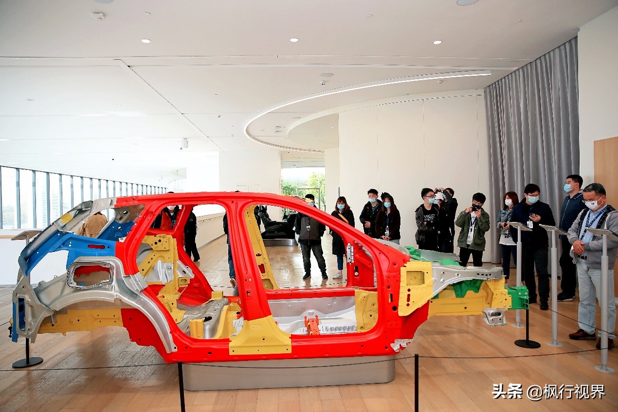 为了探索安全背后的奥秘，我潜入了沃尔沃工厂