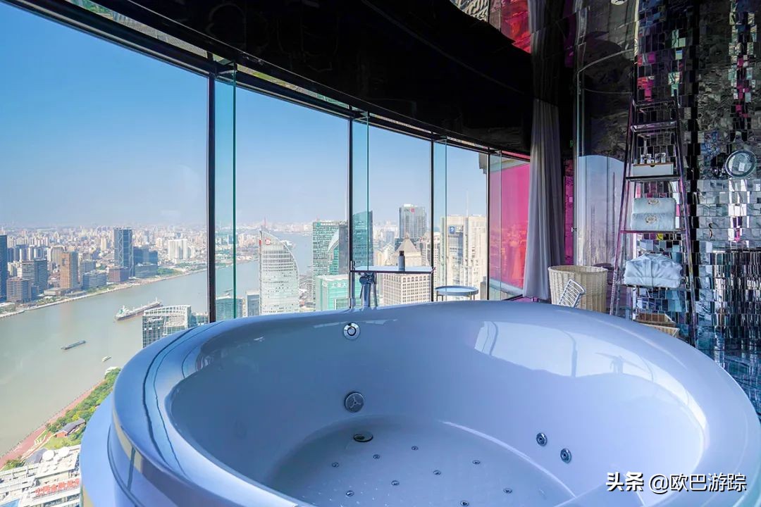 上海东方明珠塔里藏了一个酒店,你知道东方明珠有个酒店吗