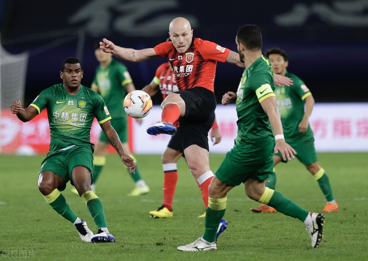 唉！中国足球又有搞笑事情：四川足协主席非专业出身，要恶补知识