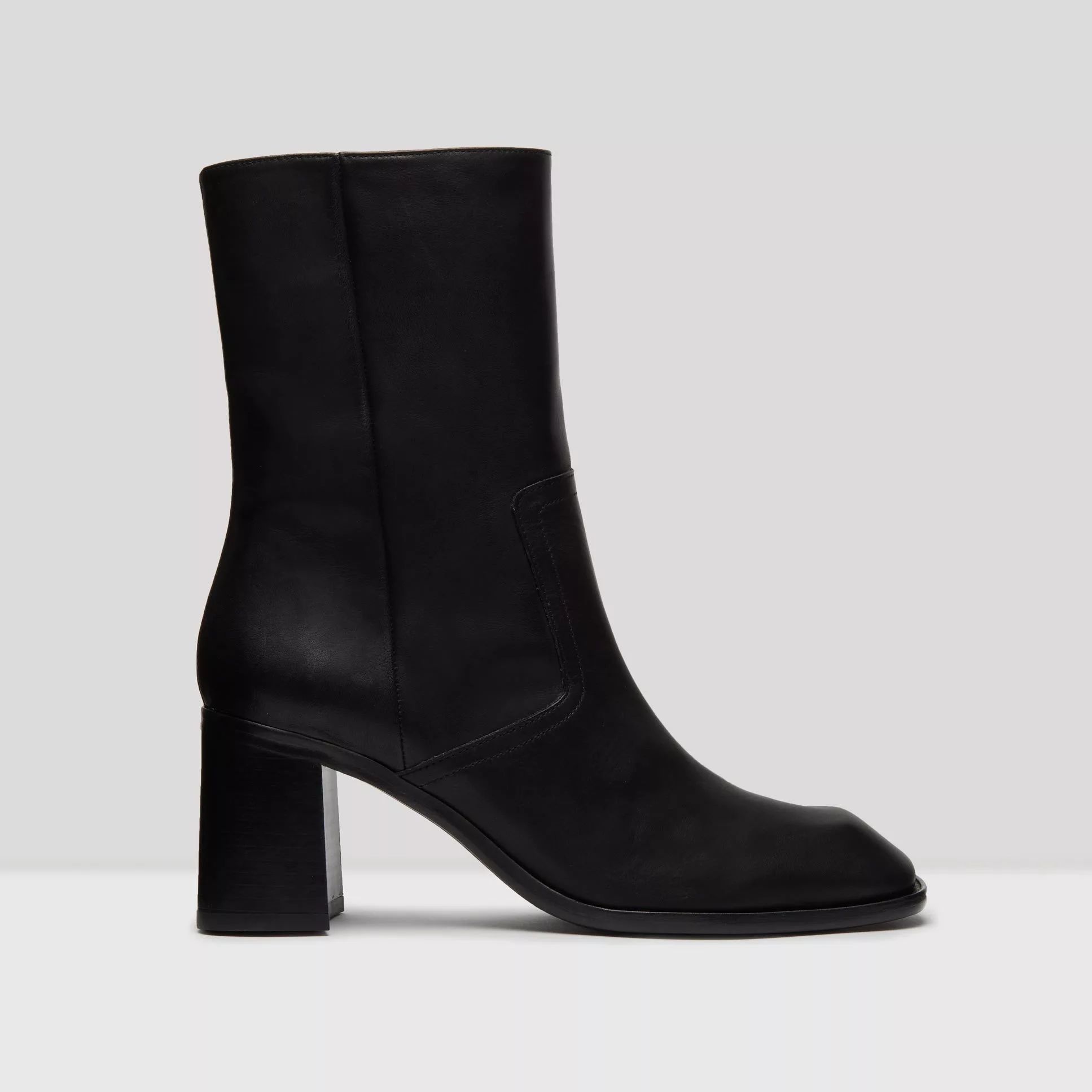 秋冬流行的靴子就买这3双,今年冬天必入款靴子