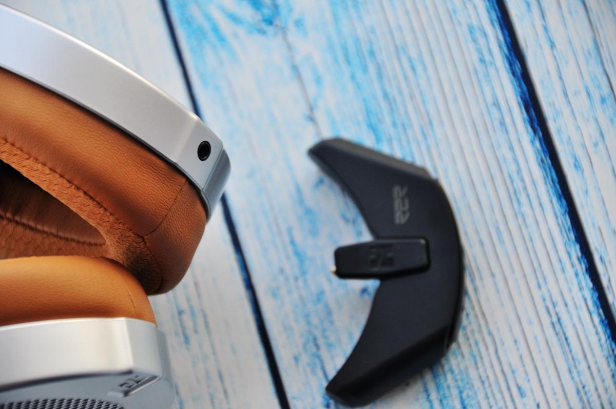 搭载自主DAC“喜马拉雅”芯片的暗夜精灵，HIFIMANBLUEMINIR2R