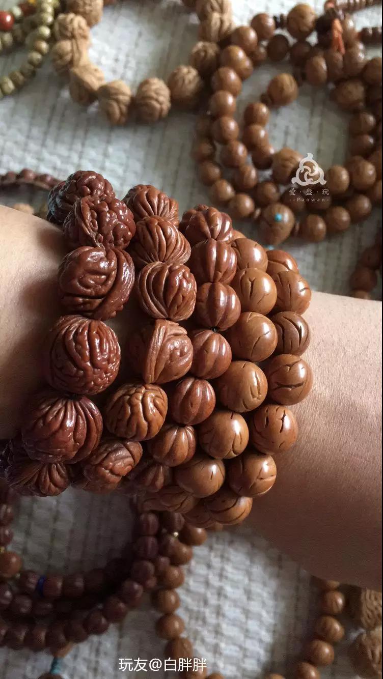小桃核手串玩半个月什么效果,桃核手串买来怎么玩