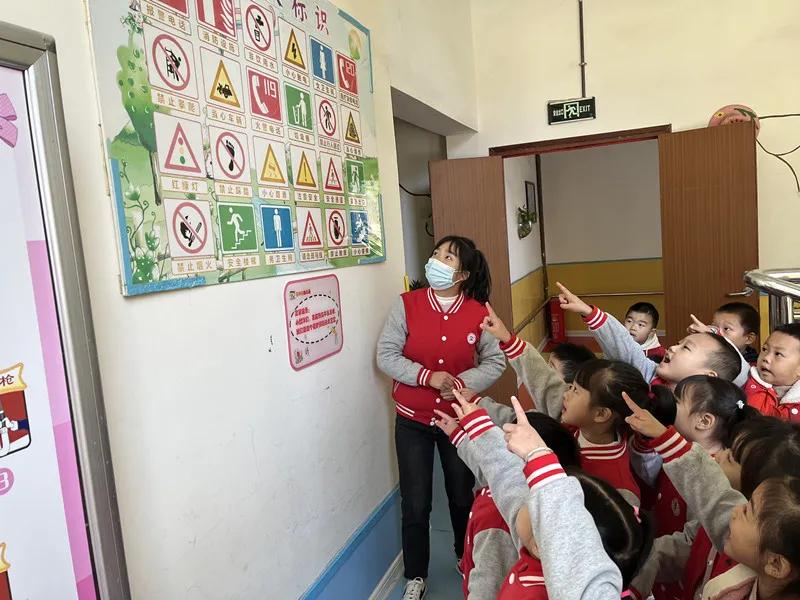 关于119消防的演练视频,119消防宣传日逃生视频