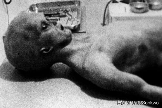 与其看五角大楼“飞碟”视频，不如试试“XCOM：彩六”