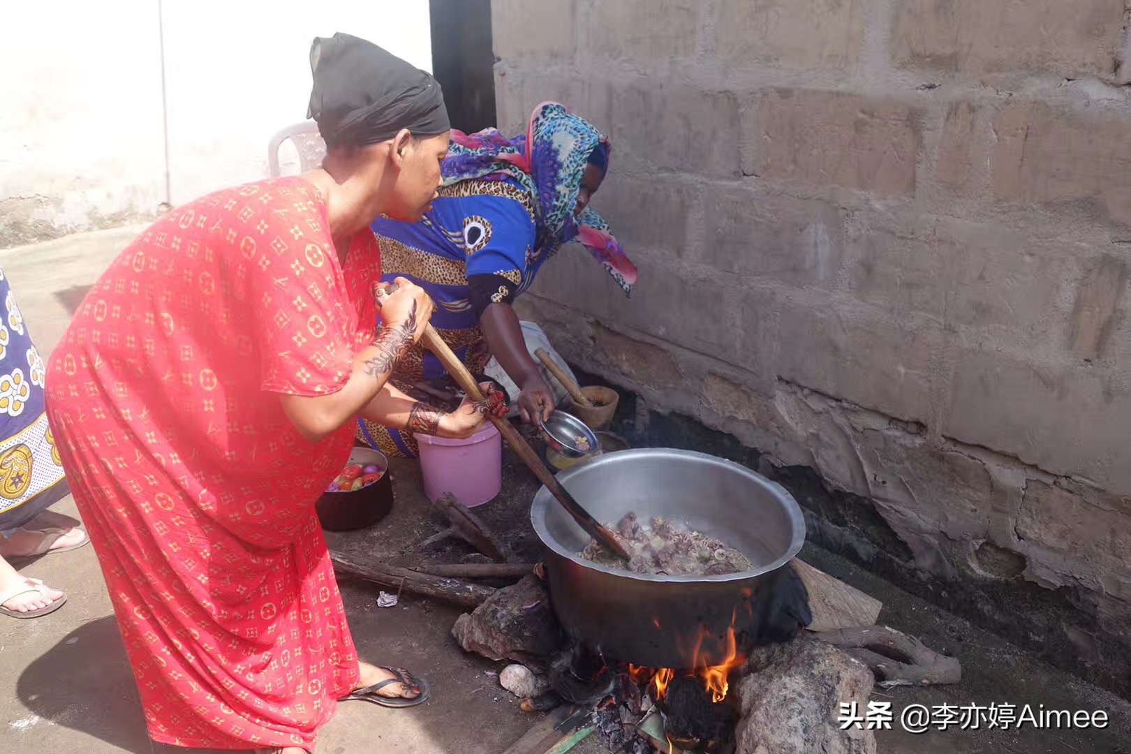 非洲农村妇女创业记：*款贷**、开店、谋生，出路到底在哪？