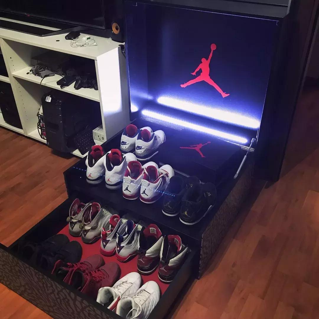 一个月生活费5000不够你花,一个月5000块钱生活费不到200