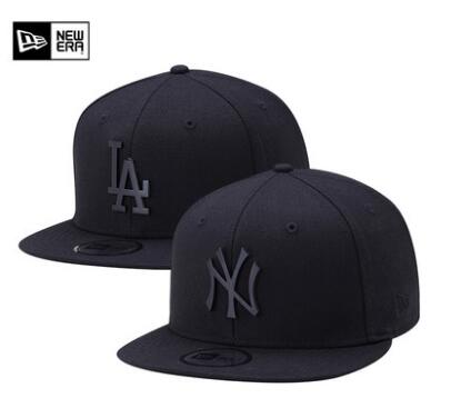 棒球帽的正确搭配方法,全封闭棒球帽搭配