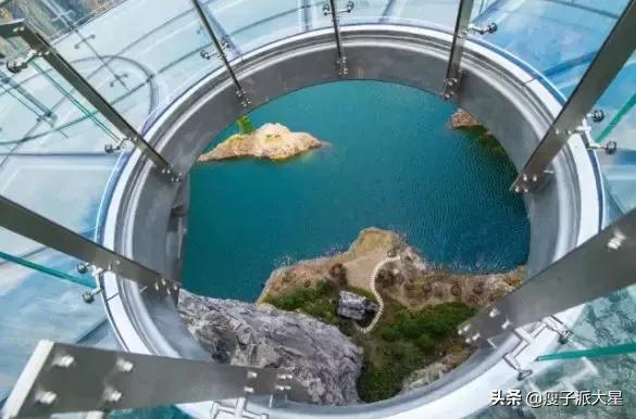 魔都大型解压游乐场,魔都摩天滑梯