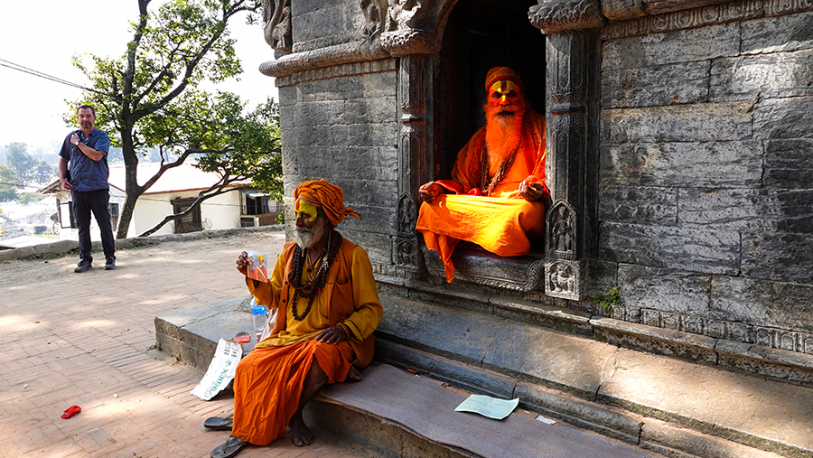 尼泊尔十堰,尼泊尔为什么这么穷